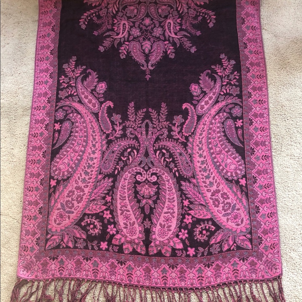 Scarf/shawl NWOT